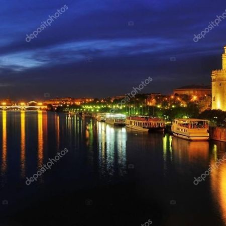 Cozy And Well Connected Apartment Seville Ngoại thất bức ảnh