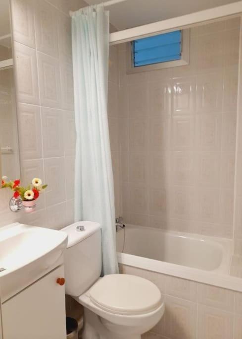 Cozy And Well Connected Apartment Seville Ngoại thất bức ảnh