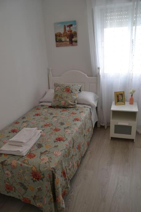 Cozy And Well Connected Apartment Seville Ngoại thất bức ảnh