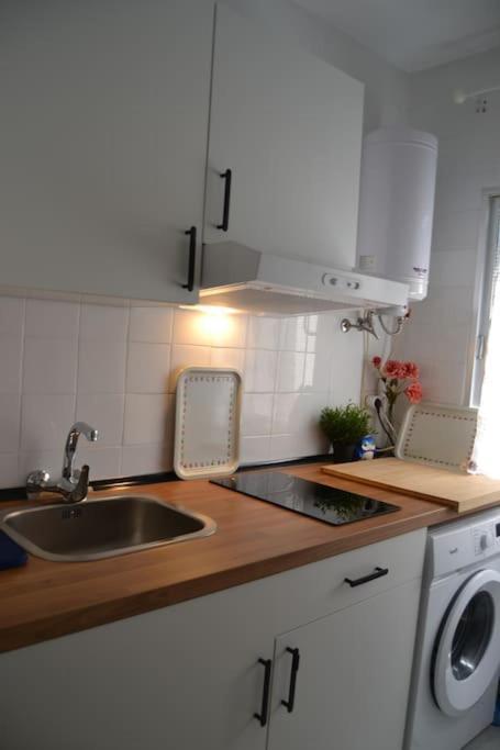 Cozy And Well Connected Apartment Seville Ngoại thất bức ảnh